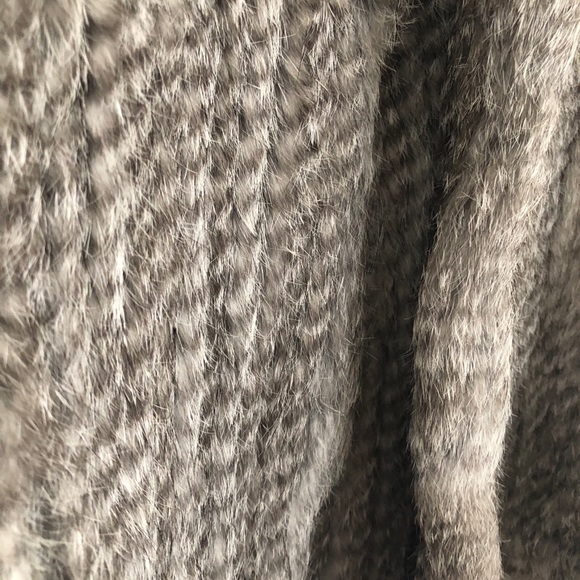 525 America - fur vest / worn once - Picture 3 of 6